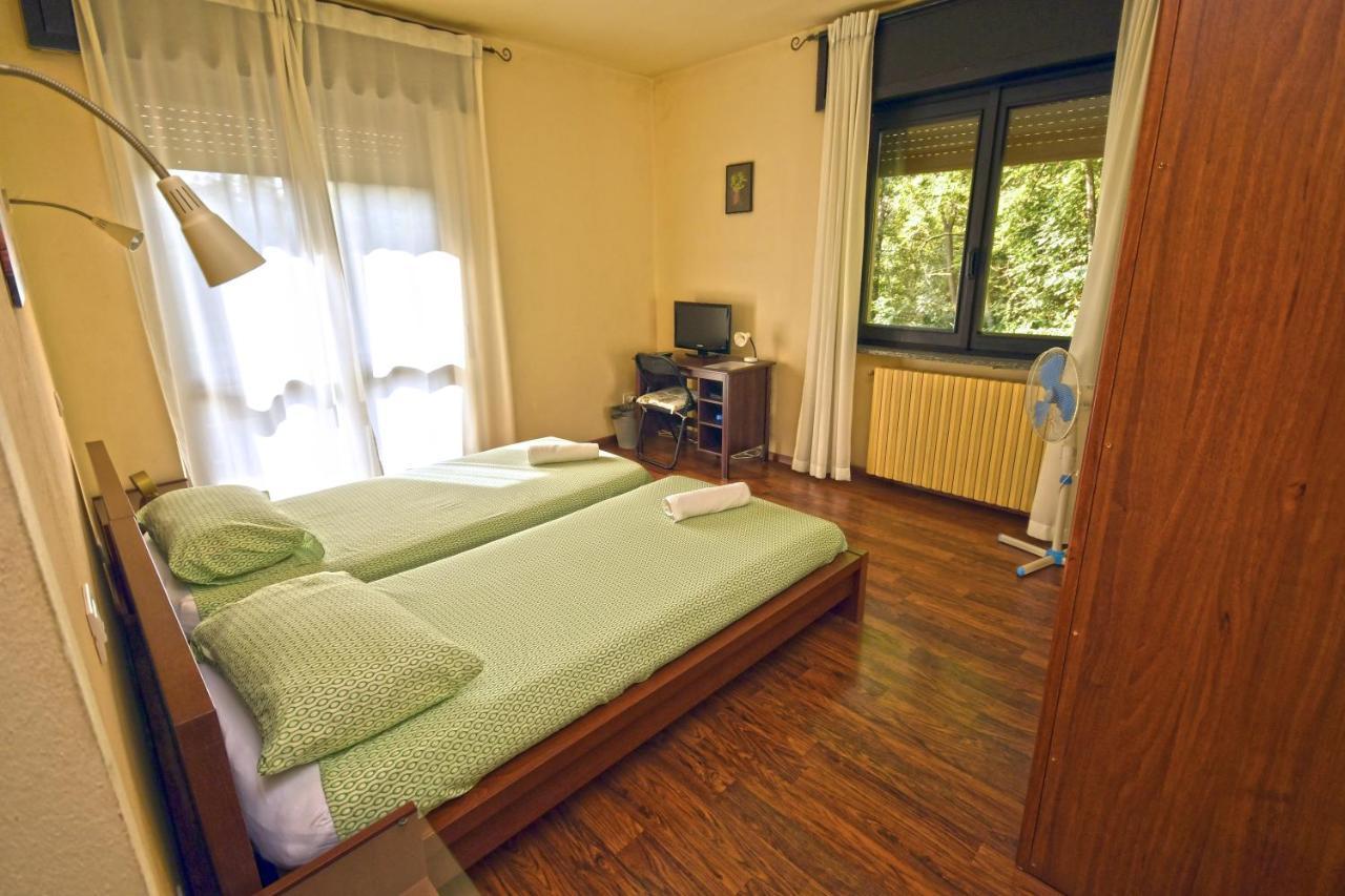 B&B La Casa Nel Bosco Invorio Inferiore Buitenkant foto