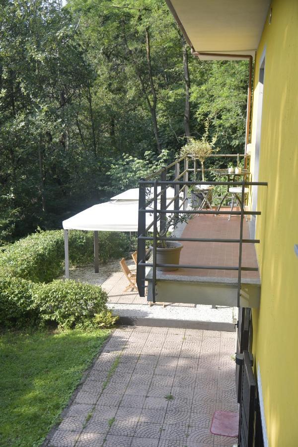 B&B La Casa Nel Bosco Invorio Inferiore Buitenkant foto